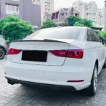 Lèvre de coffre Audi A3 8V berline