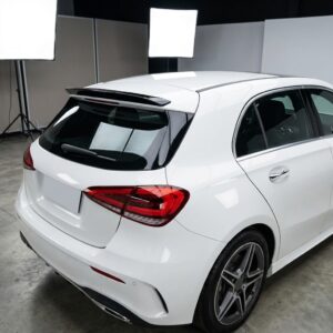 Becquet de coffre pour Mercedes classe A W177