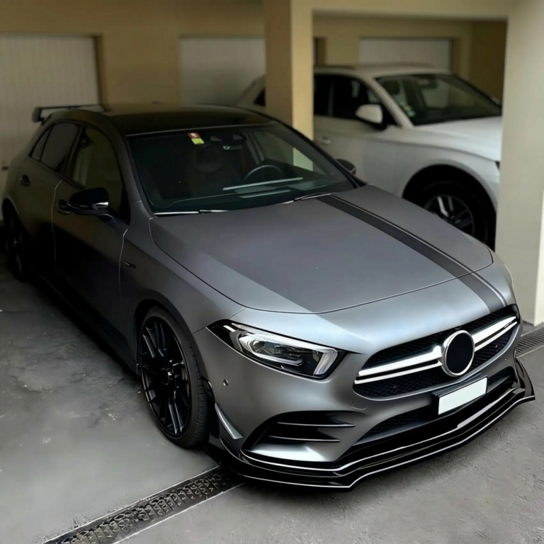 Lame avant noire Mercedes Benz W177